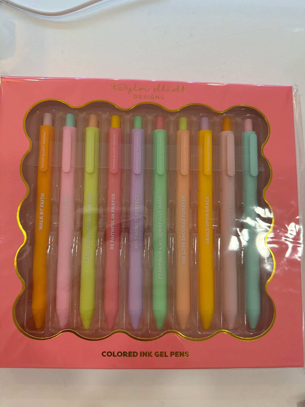 TE prayer pens