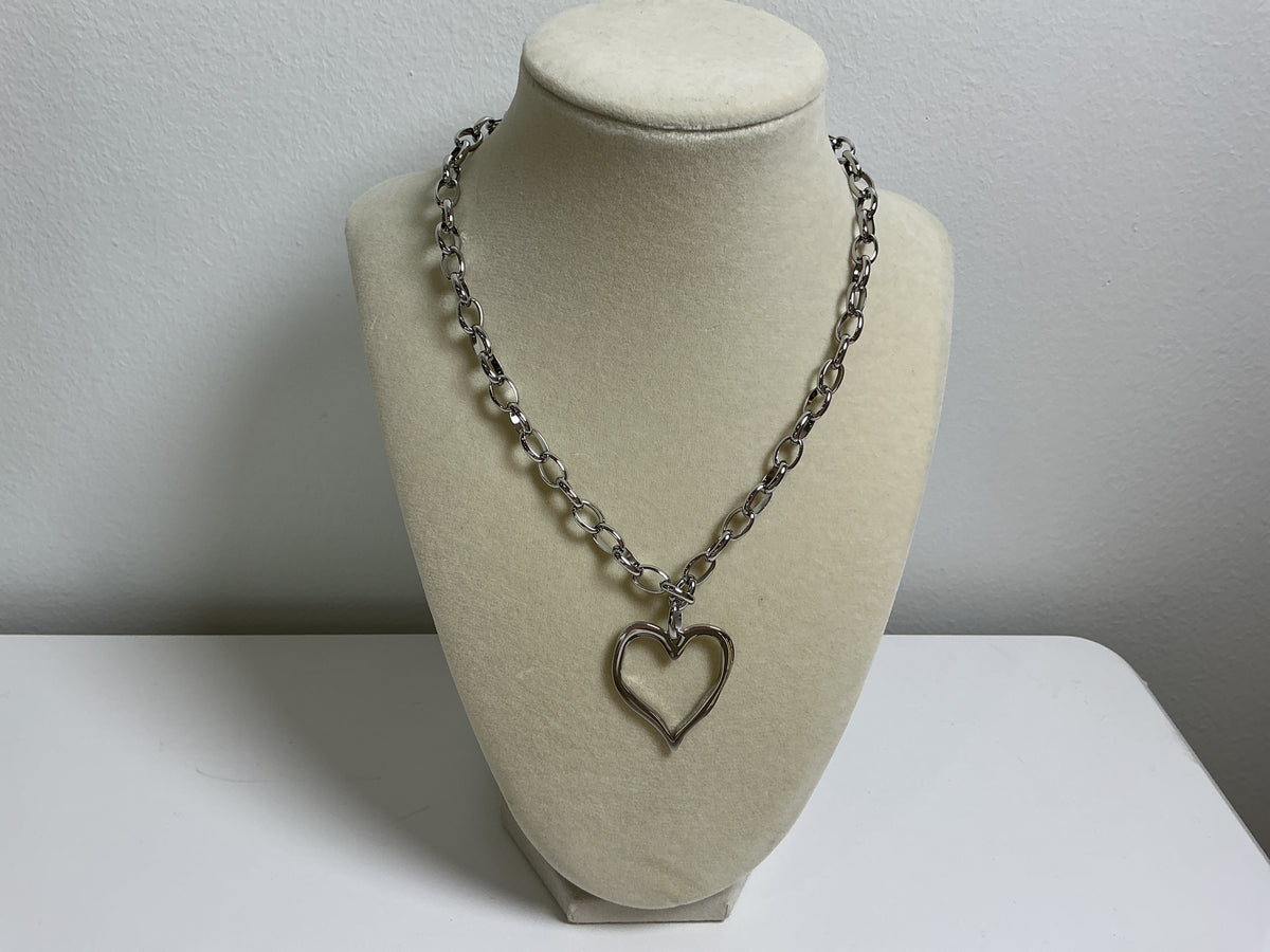 ChanSutt Open Heart Necklace
